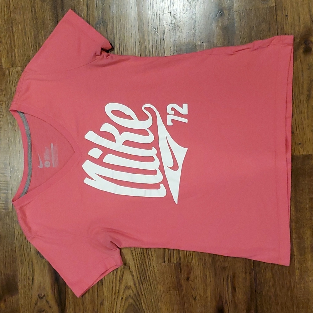 Womens Nike pink graphic logo v neck shirt size L